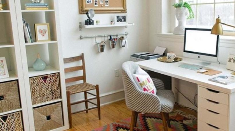 Transform Your Workspace: A Guide to Decorating Your Office Desk