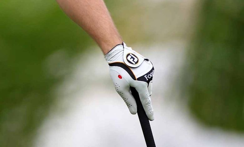 How to Choose the Perfect Golf Glove