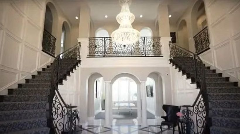 Inside the FaZe Rug Mansion: A Gamer’s Paradise