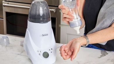 How to use a bottle warmer and sterilizer?