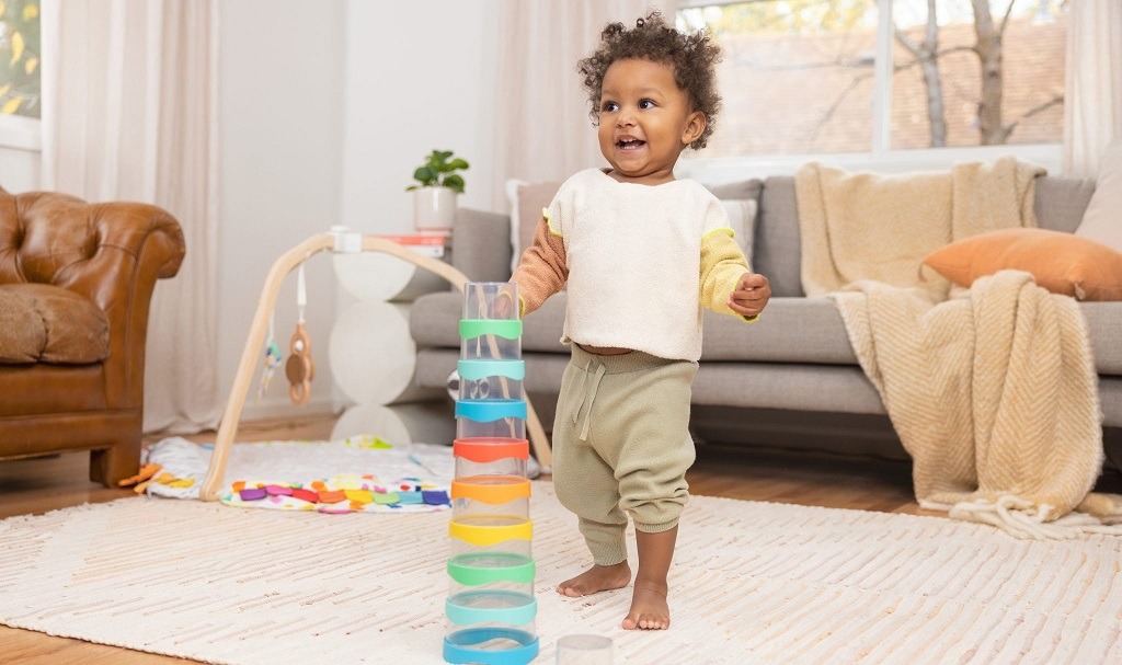 What everyday items can babies play with