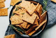 What crackers are naturally gluten-free