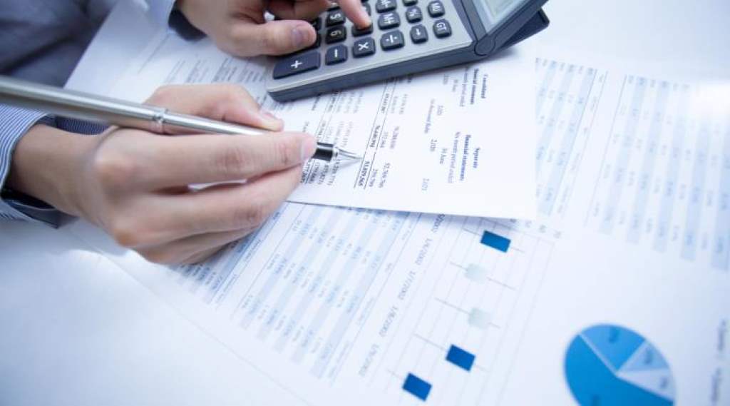 How Sector-Specific Earnings Influence Broader Markets