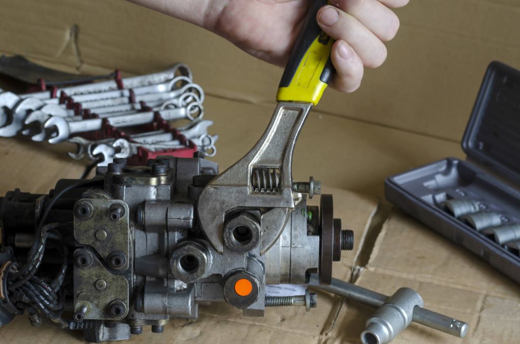 Fuel Pump Replacement Guide: What Else to Replace